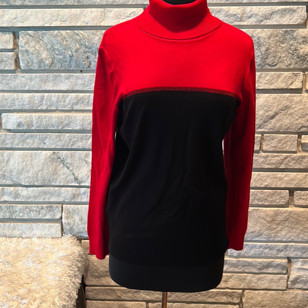 Calvin Klein black and white long sleeve sweater